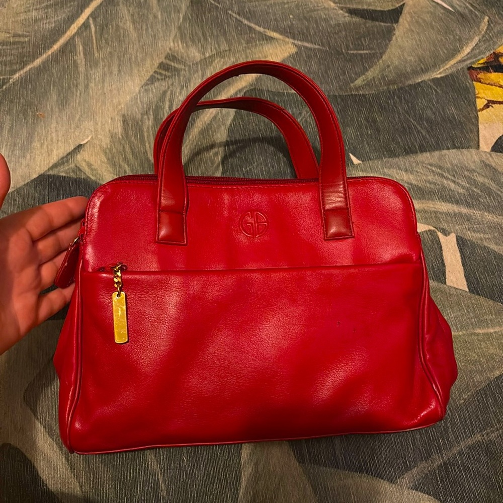 GIANI BERNINI RED HAND BAG . Great condition. Genuine leather !